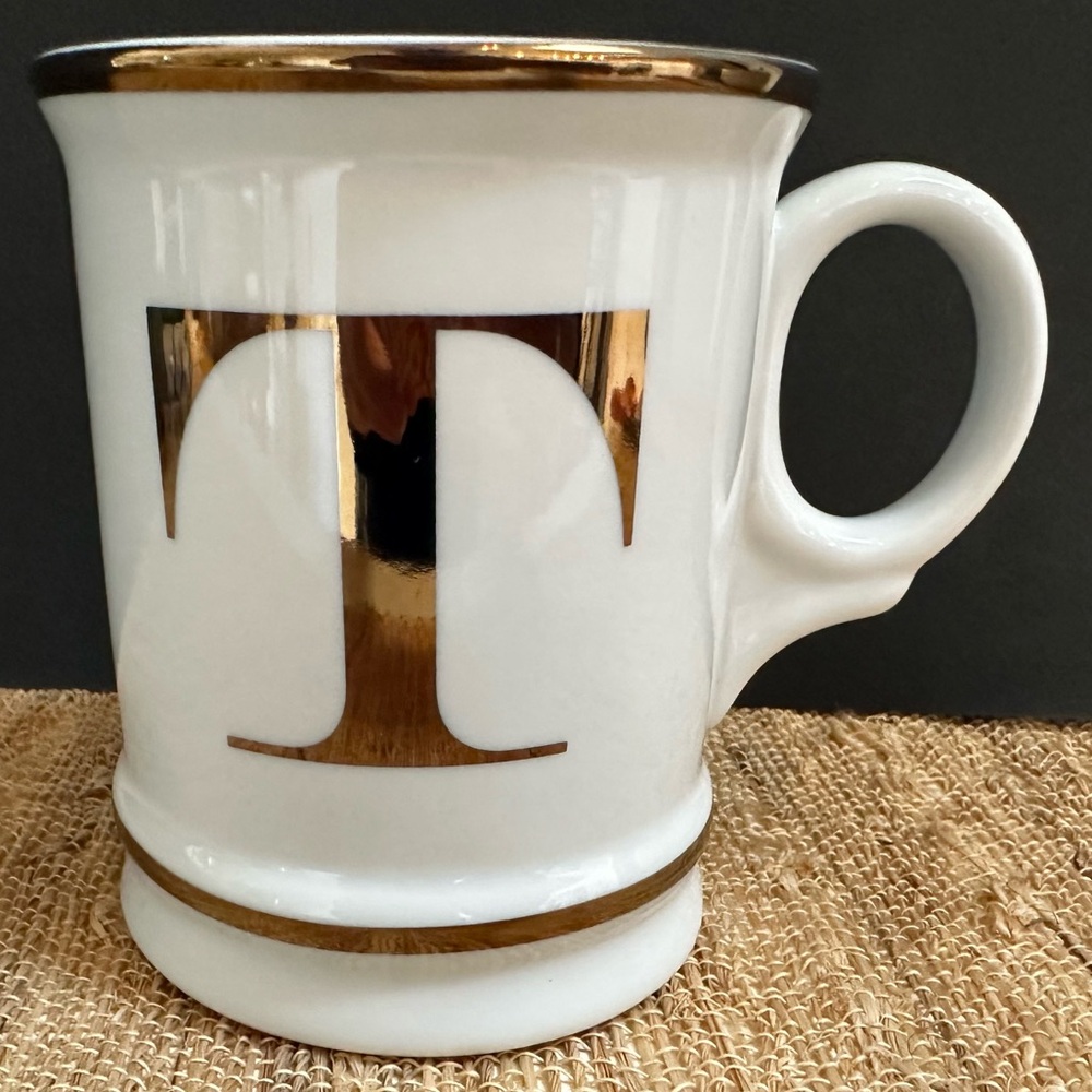 WILLIAMS SONOMA White Gold Alphabet Monogram Initial Coffee BIG Mug Cup "T”
